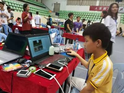 7小時(shí)現(xiàn)場(chǎng)造物!我校&ldquo;小創(chuàng)客&rdquo;赴廈門(mén)大學(xué)挑戰(zhàn)青少年迷你創(chuàng)客馬拉松比賽