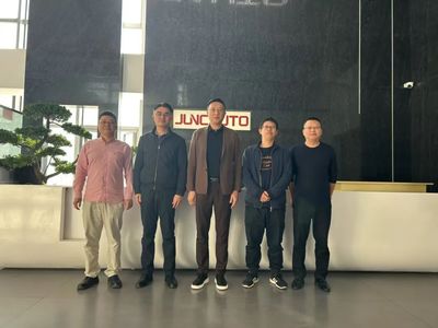 我校校友會會長陳志宏帶隊赴廈門走訪校友企業(yè) 深化校企合作